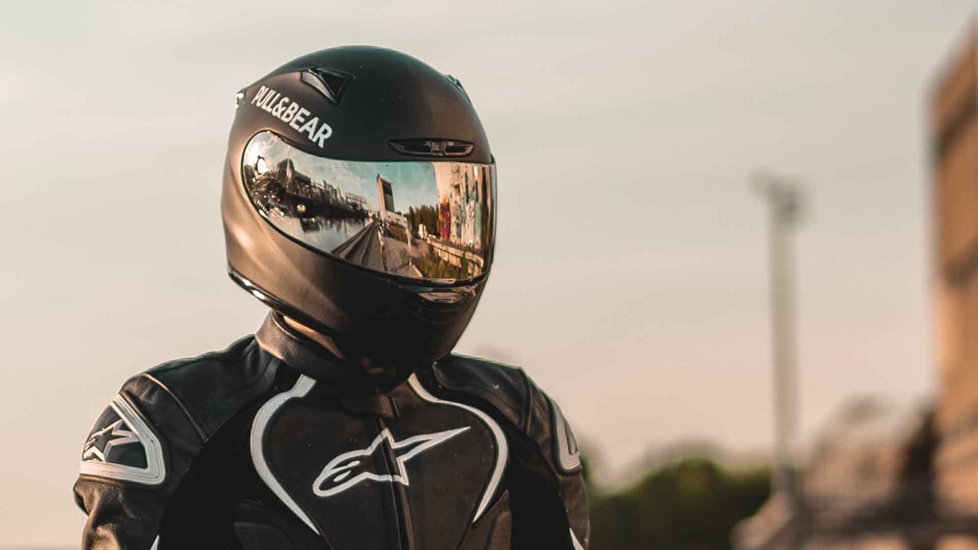 best motorcycle helmets v2